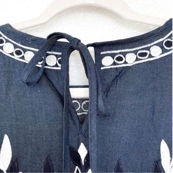 Parker Wyatt Eyelet Embroidered Denim Blue/Black S/SWomen’s Top/XS-Preowned Fast - Picture 6 of 16